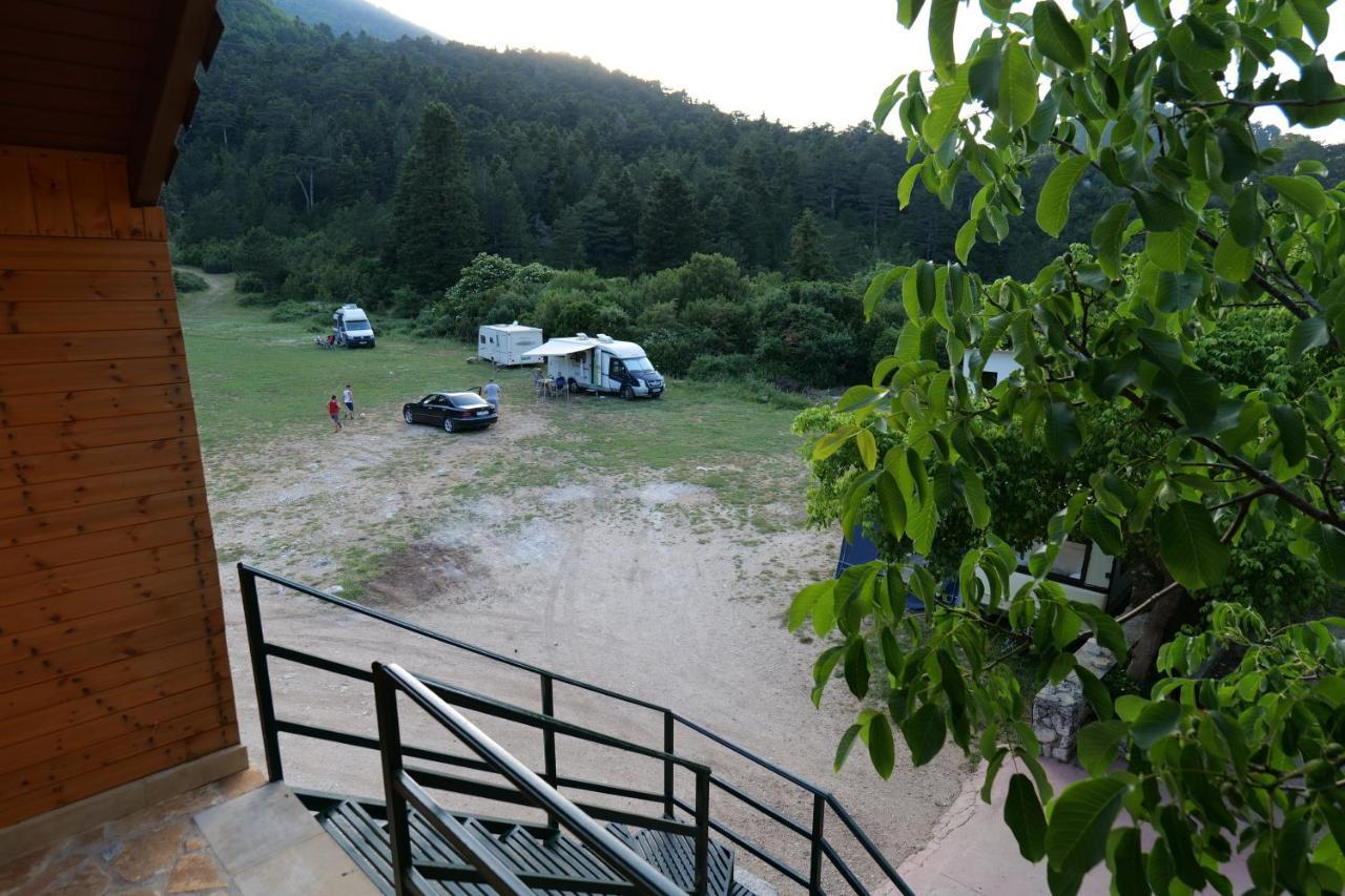 Guesthouse Hamiti Llogara Dukat ภายนอก รูปภาพ